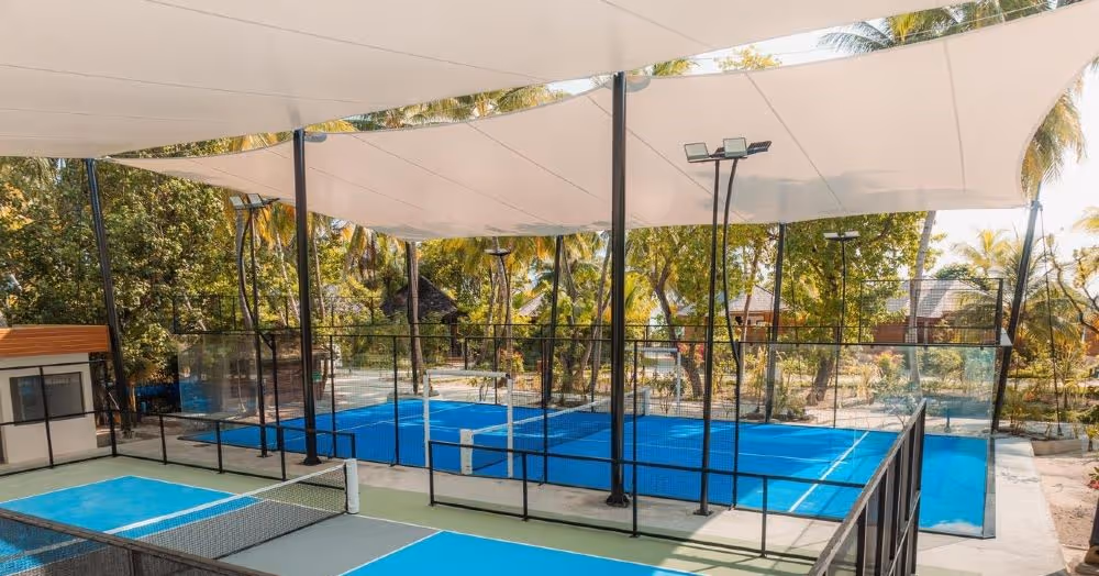 veligandu-maldives-resort-island-maldives-1-padel-courts-north-ari-atoll-court2.jpg