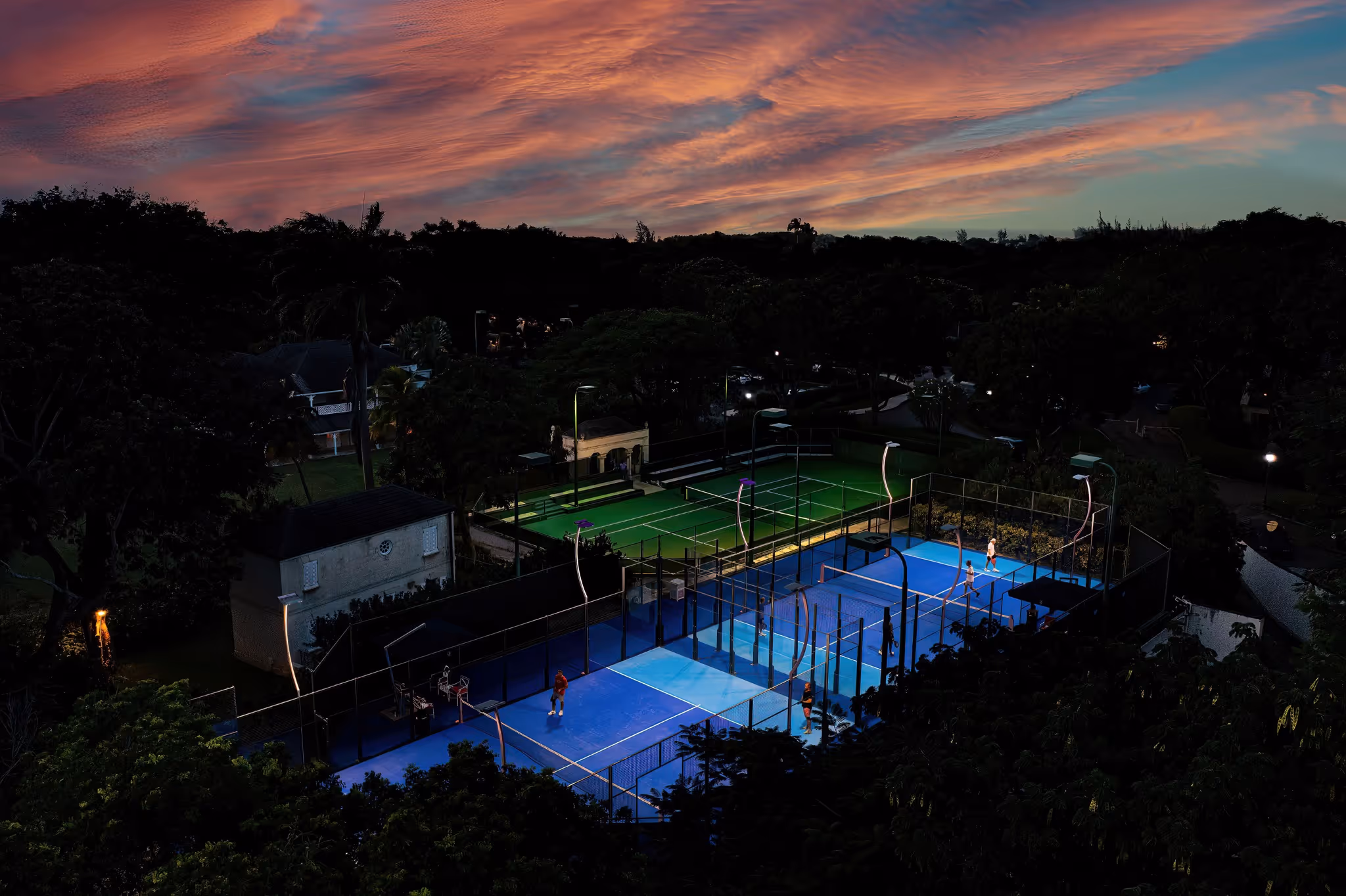 SandyLane-Barbados-2-SaintJames-court1.jpg