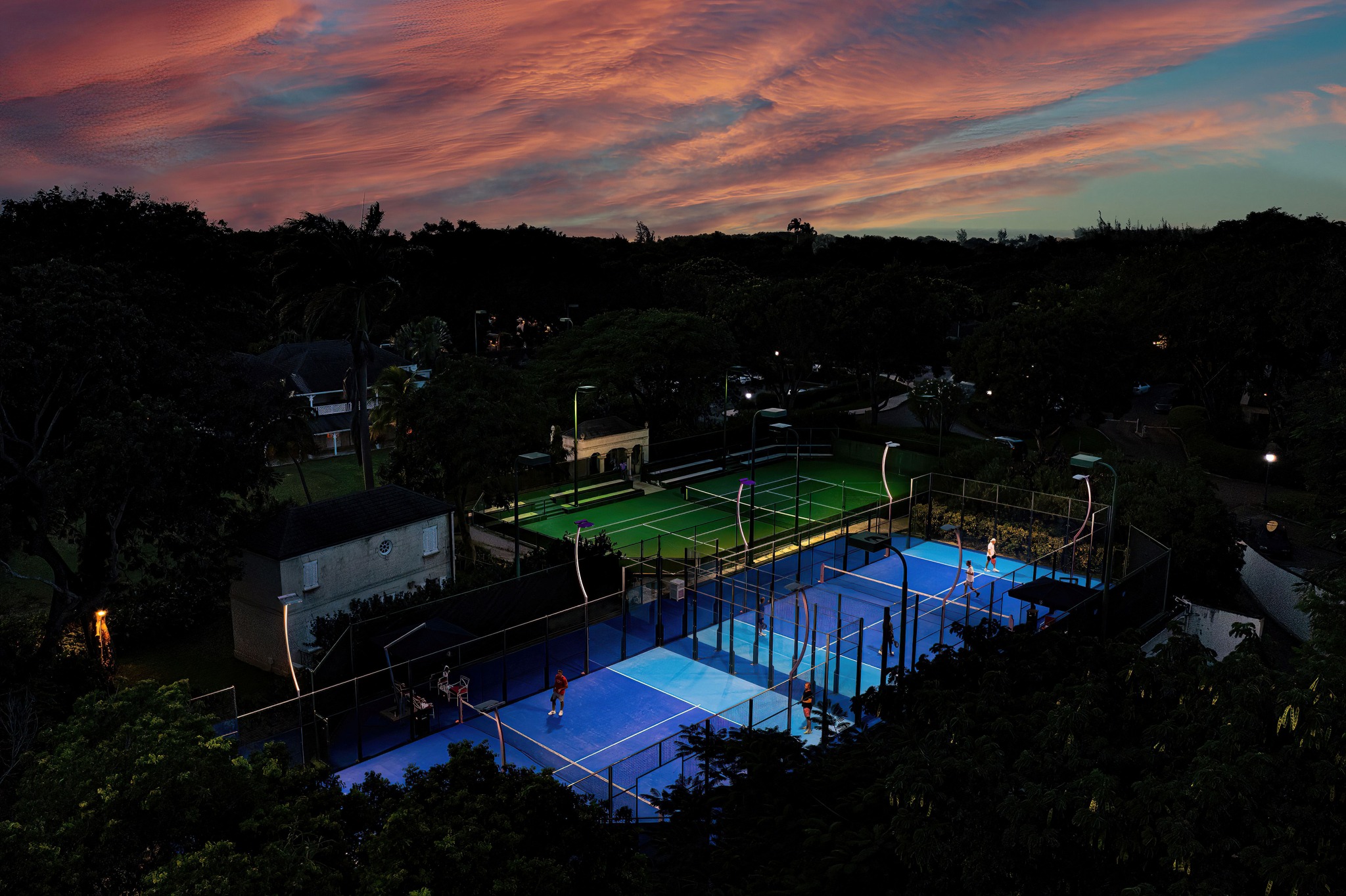 SandyLane-Barbados-2-SaintJames-court1.jpg