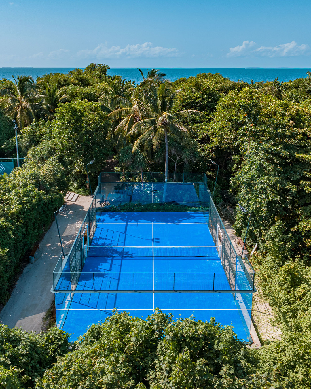 vakkaru-maldives-maldives-1-padel-courts-baa-atoll-court2.jpg