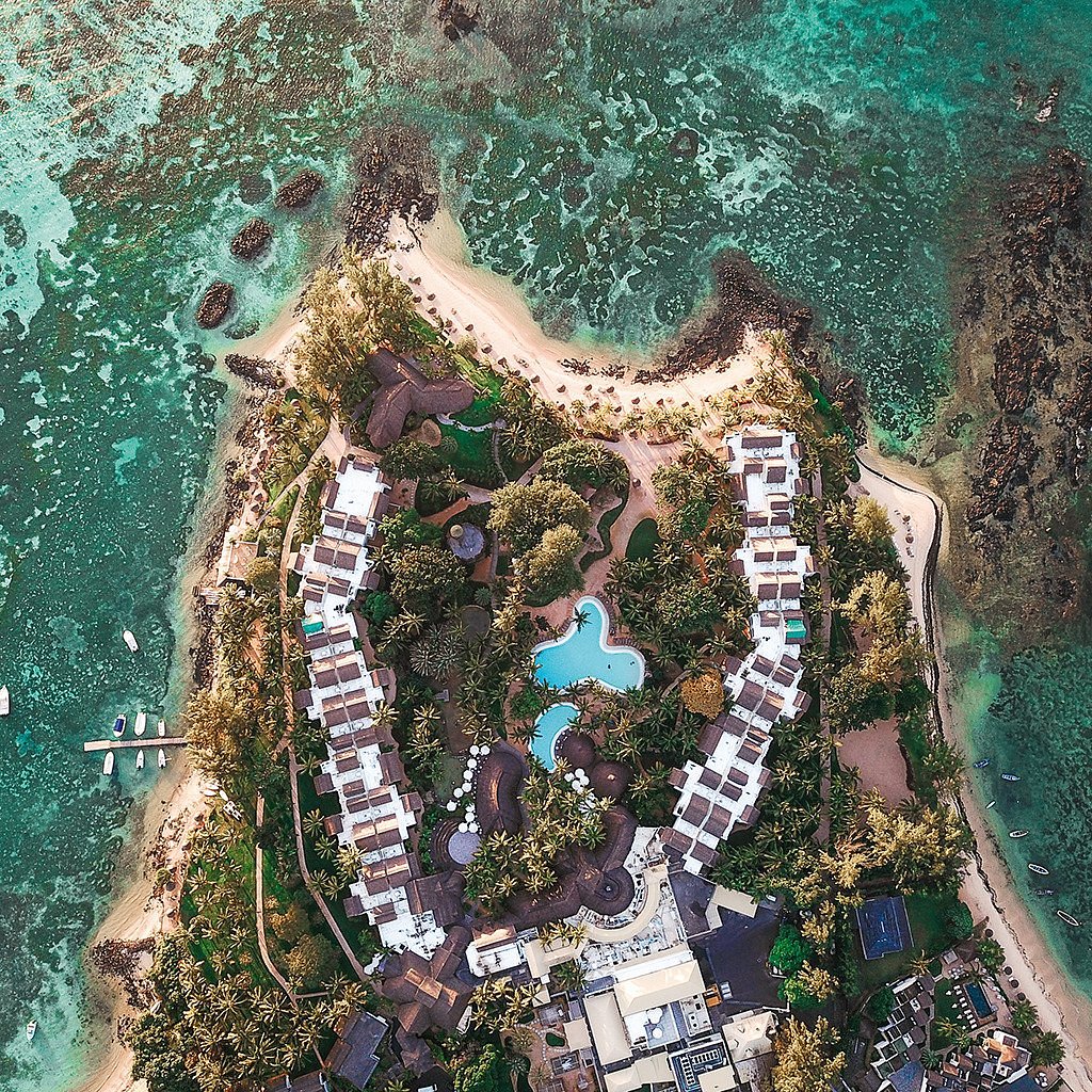 canonnier-beachcomber-mauritius-1-padel-courts-grand-baie-property1.jpg