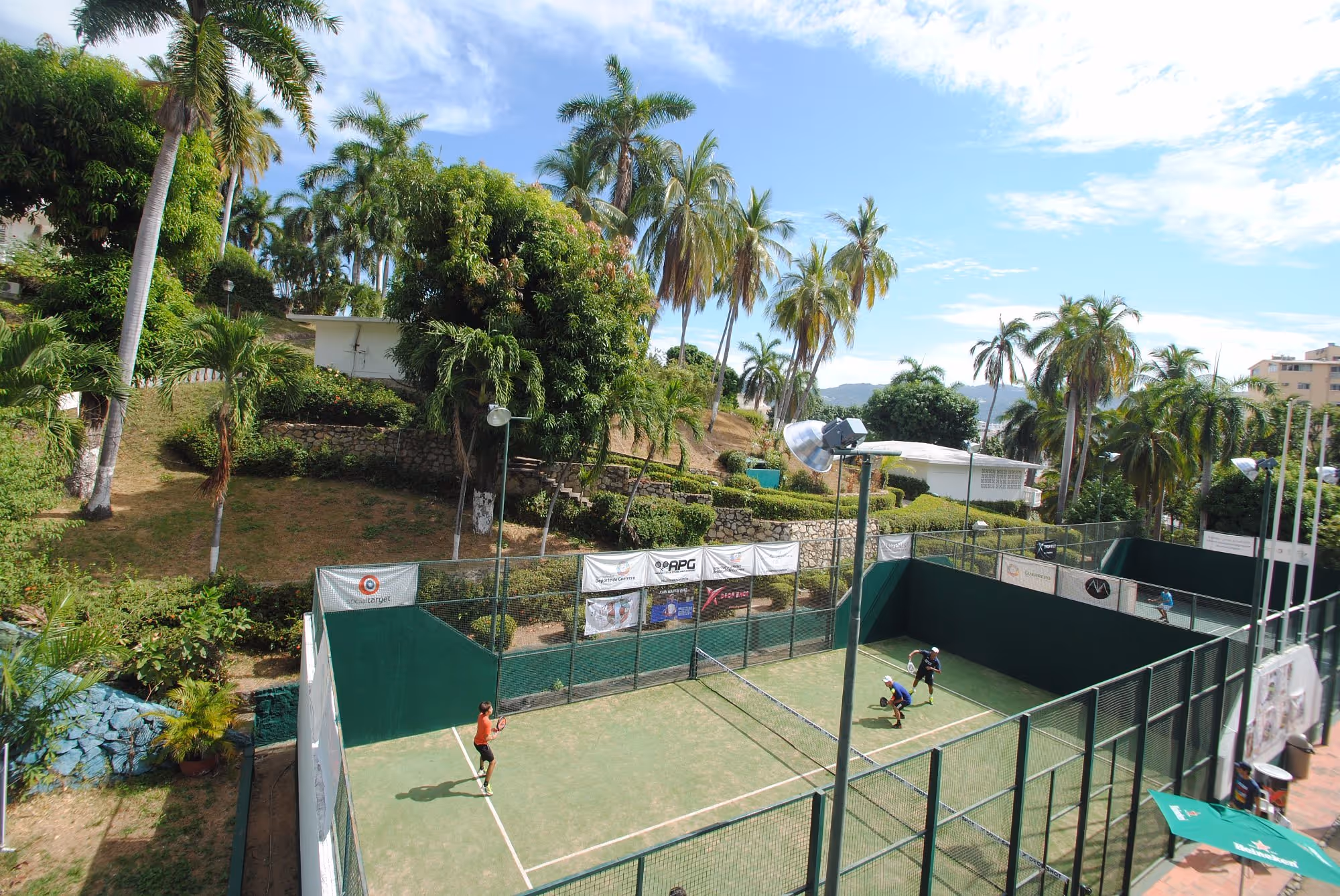 villa-vera-hotel-spa-&-racquet-club-mexico-2-padel-courts-acapulco-court1.jpg
