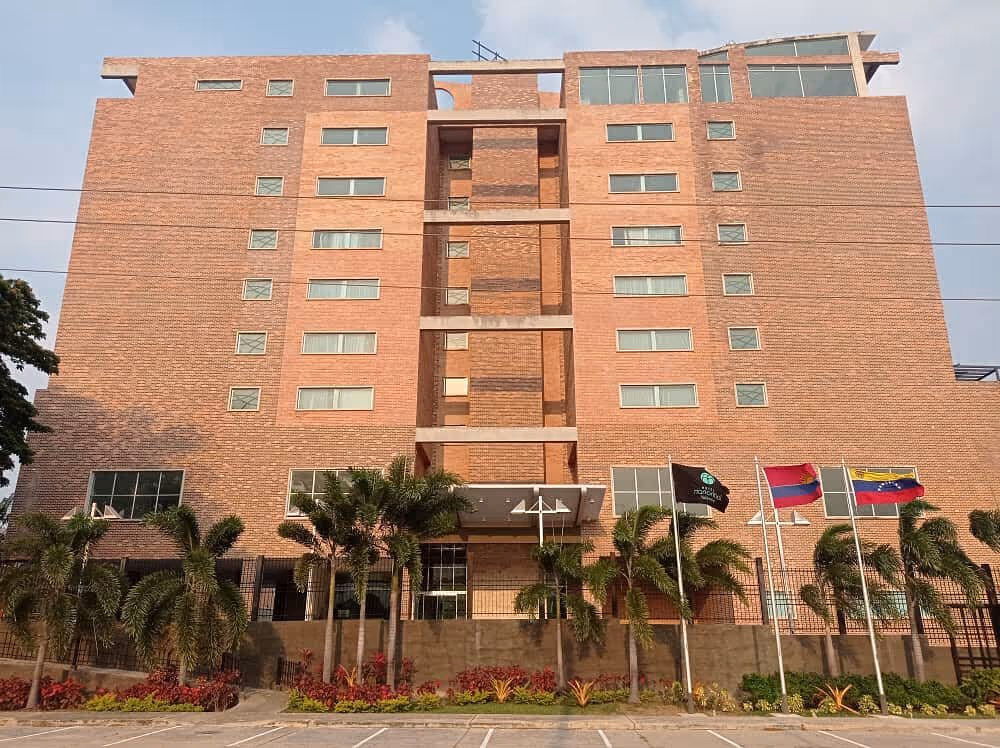 HotelManantialValencia-Venezuela-1-Naguanagua-property1.jpg