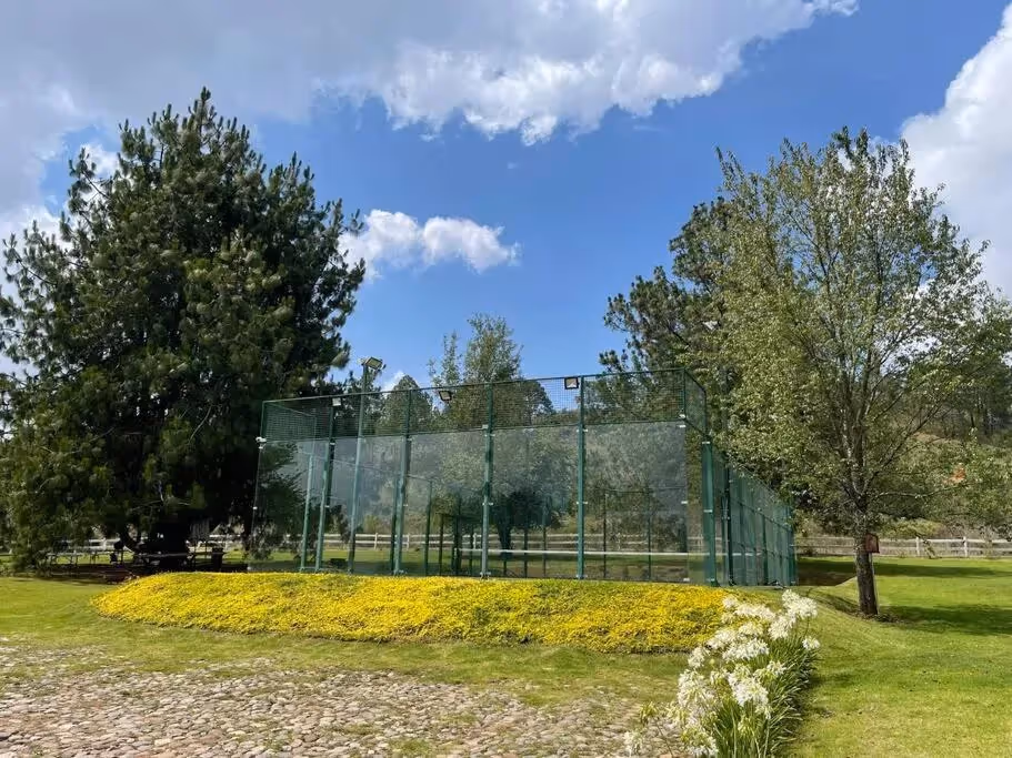 hotel-tapalpa-country-club-mexico-1-padel-courts-tapalpa-court1.jpg