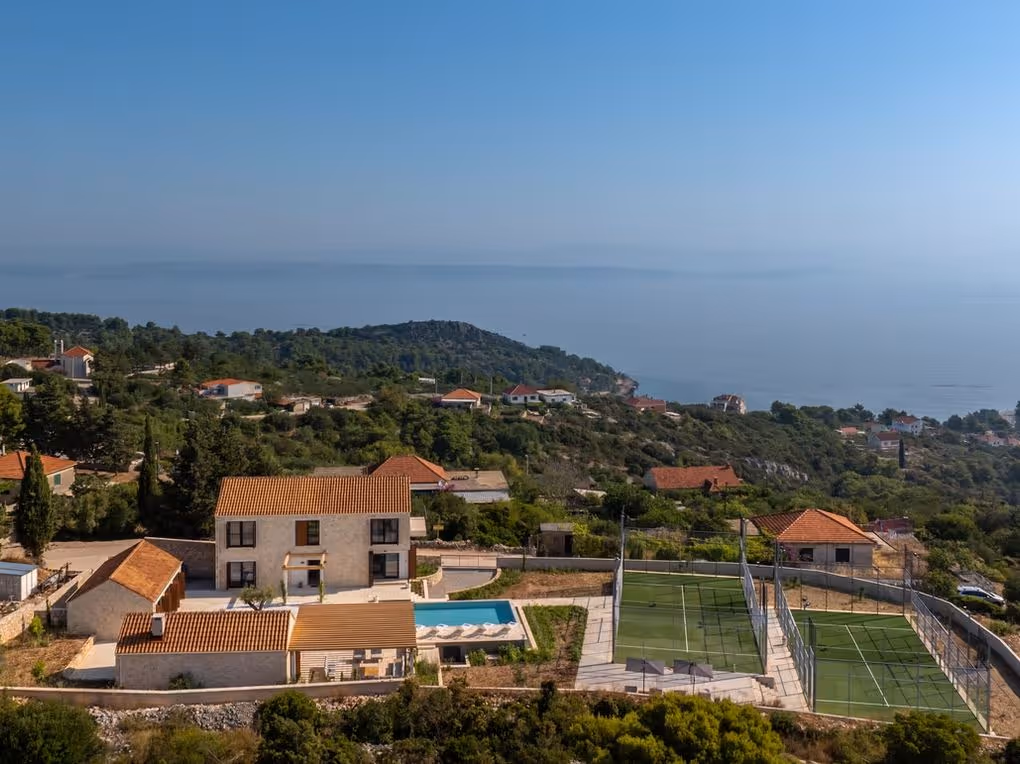 PadelSolta-Croatia-2-Grohote-property1.JPG