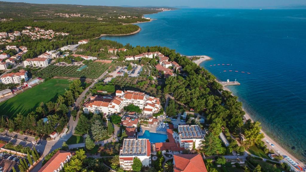 WatermanSvpetrvsResort-Croatia-3-Supetar-property1.jpg