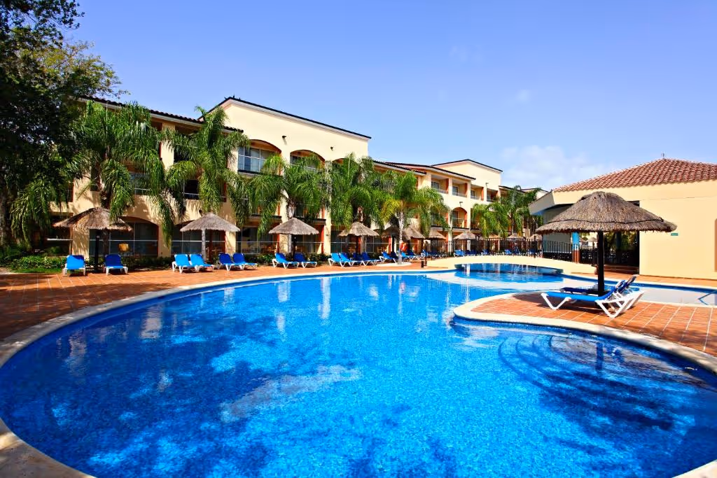 SandosPlayacar-Mexico-1-PlayadelCarmen-property2.jpg