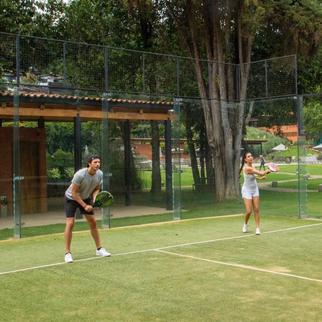 hotel-avandaro-golf-&-spa-resort-mexico-2-padel-courts-valle-de-bravo-hero.jpg