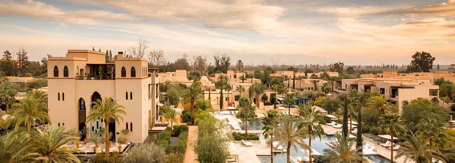 four-seasons-resort-marrakech-morocco-2-padel-courts-marrakech-property1.jpg