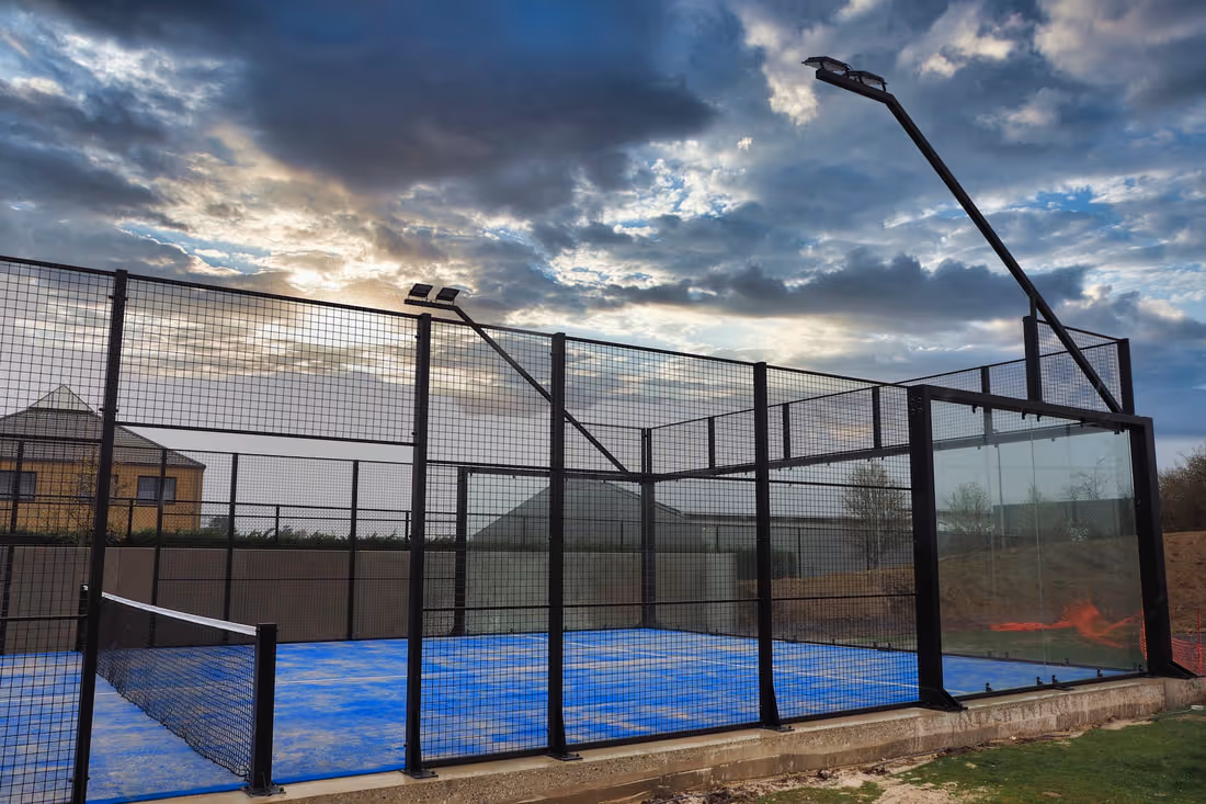 valk-hotel-schiphol-netherlands-1-padel-courts-north-holland-court2.jpg