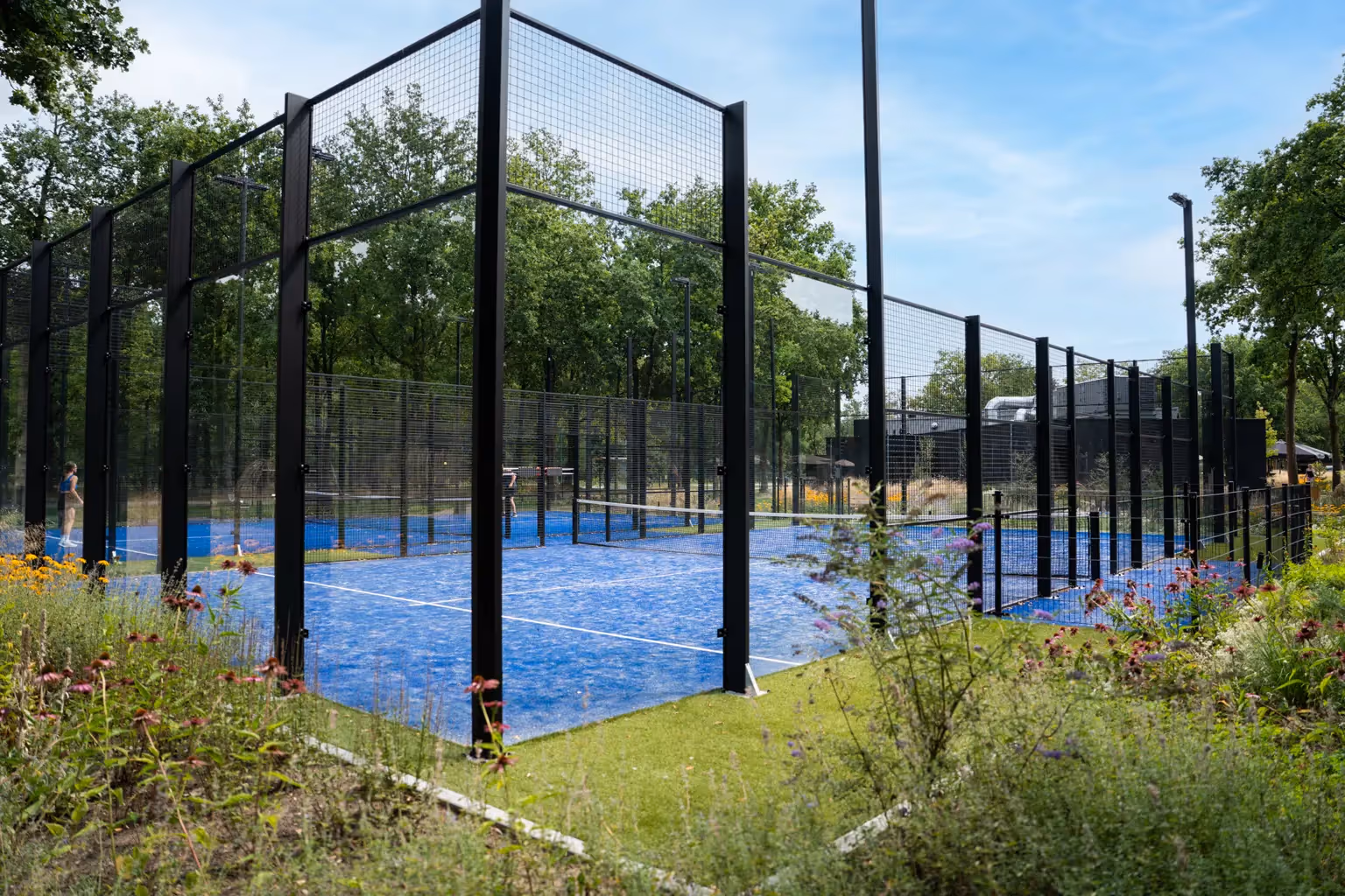 resort-de-brabantse-kempen--2-padel-courts-lage-mierde-court2.jpg