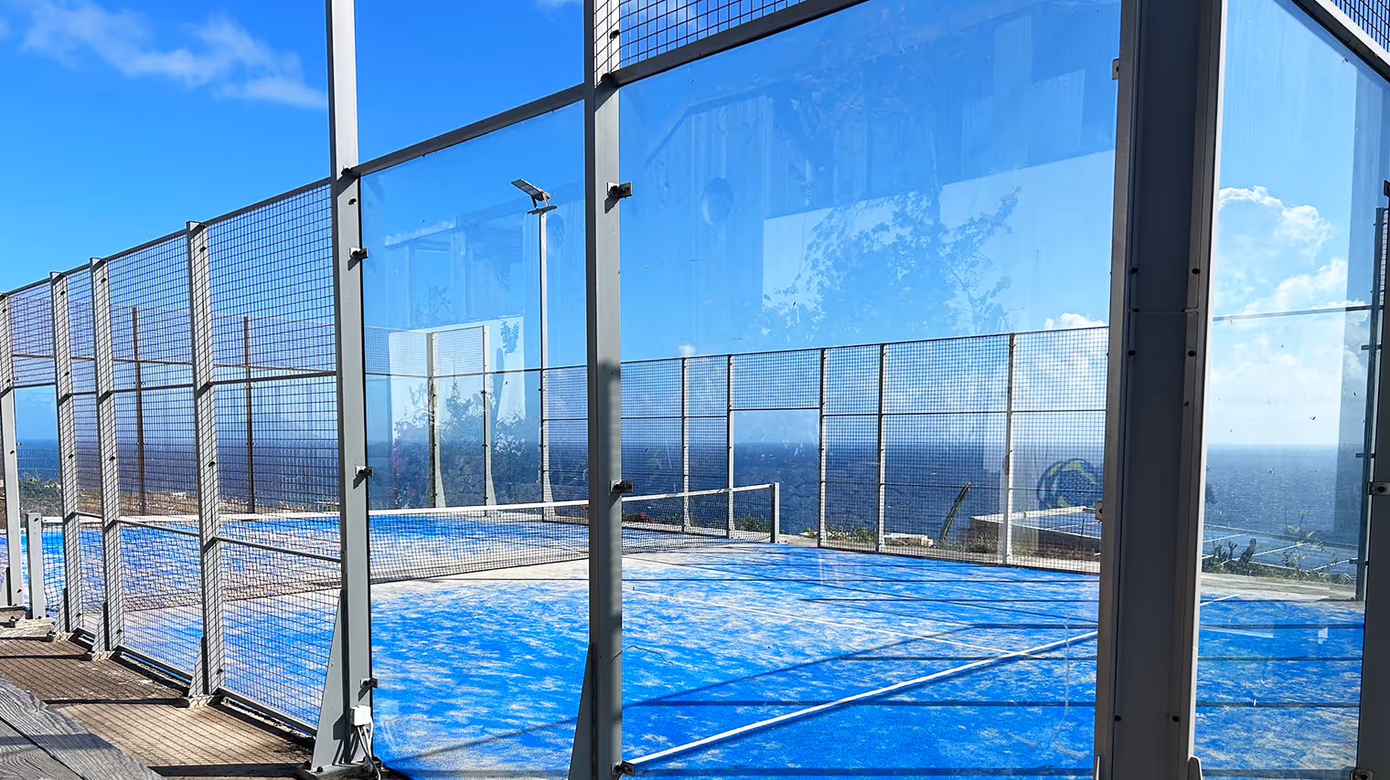 whale-tails-boutique-hotel--1-padel-courts-sint-eustatius-court2.jpg
