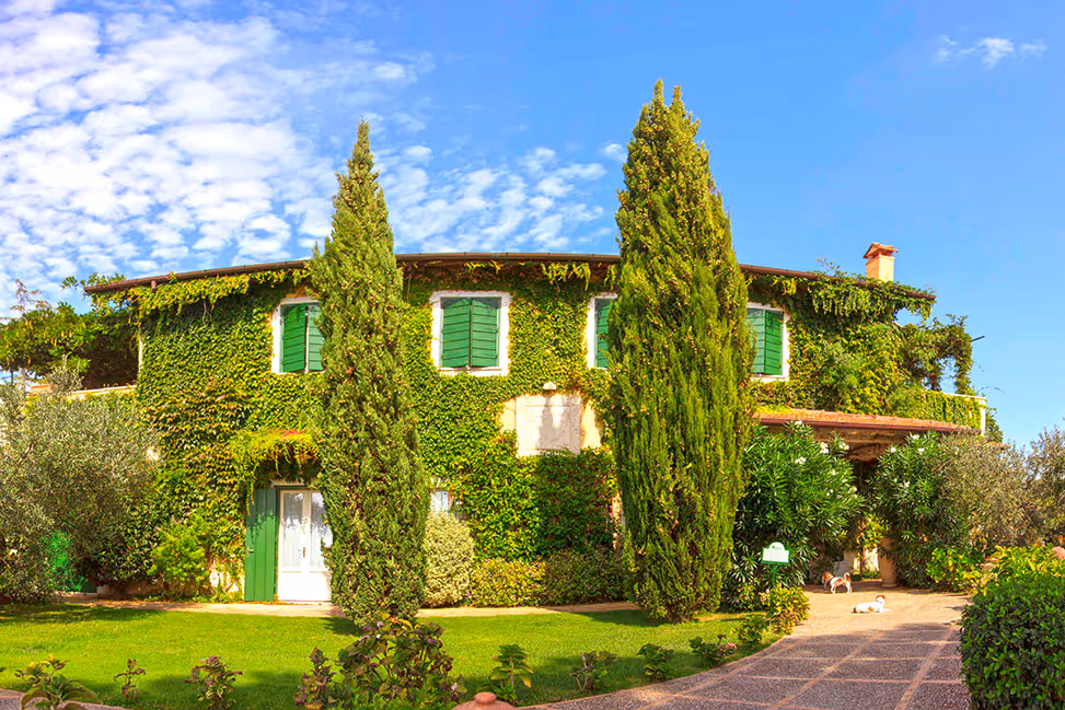 LaMeridianaResort-Italy-3-Lanuvio-property1.jpg