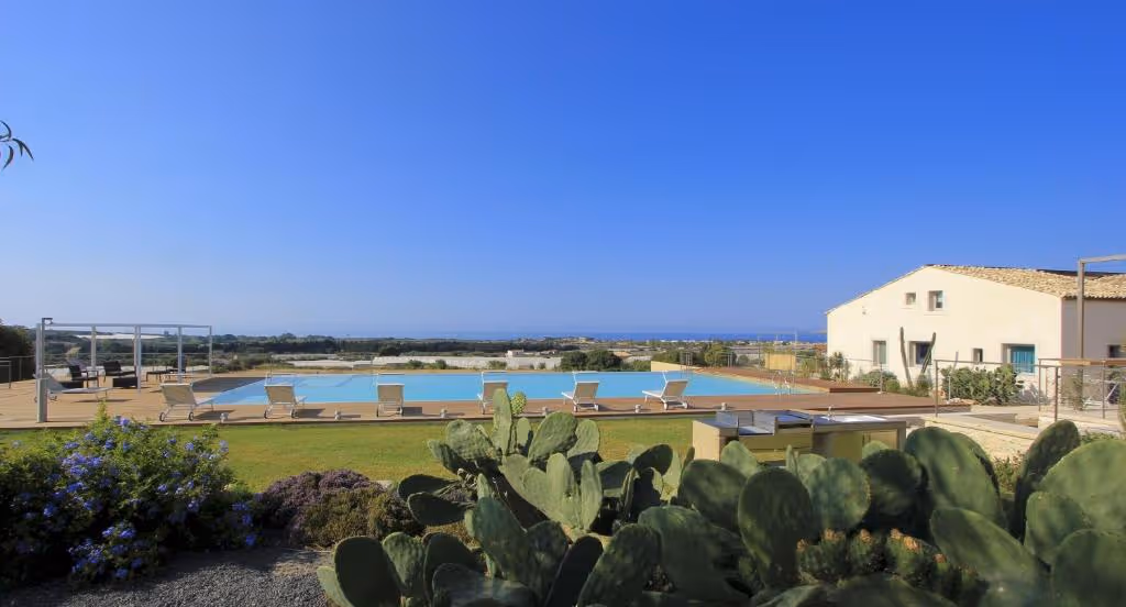 PetranticaResort-Italy-1-MarinadiRagusa-property1.jpg