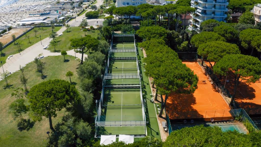 MarePinetaResort-Italy-3-MilanoMarittima-hero.jpg