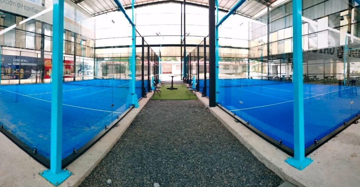 hotel-plaza-panama-2-padel-courts-santiago-court2.jpg