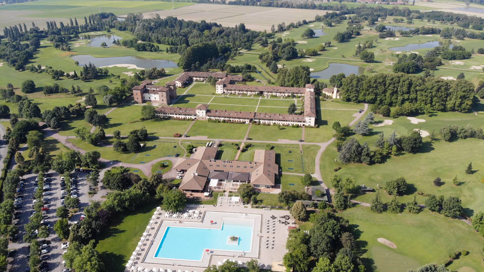 CastelloTolcinascoGolfResort&Spa-Italy-6-PieveEmanuele-property2.jpg