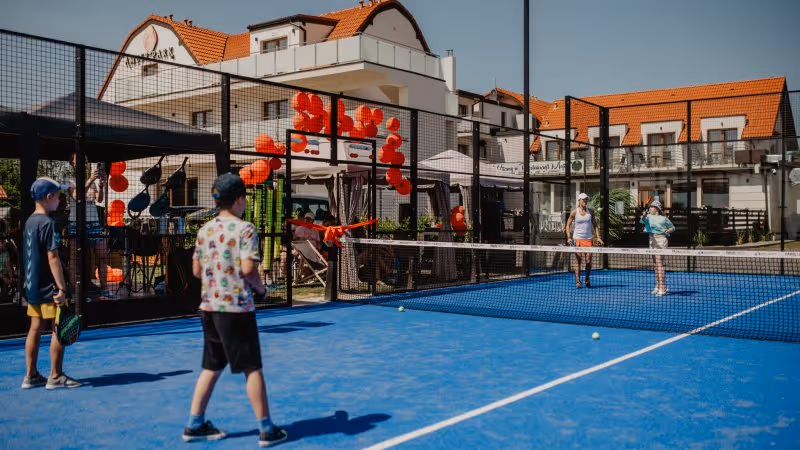 amber-park-spa-poland-1-padel-courts-niechorze-court1.jpg