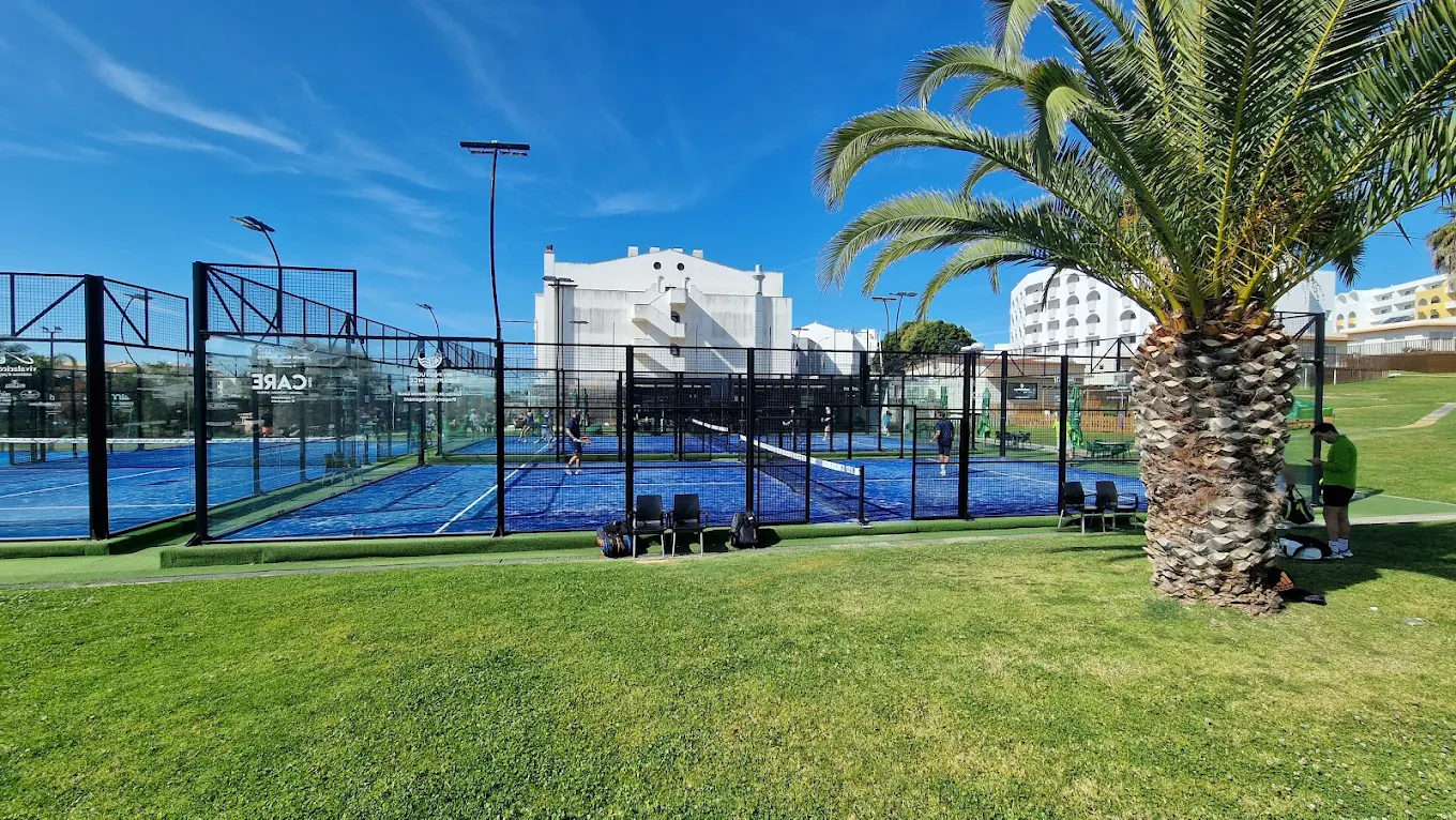 hotel-apartamento-paraiso-de-albufeira-portugal-4-padel-courts-albufeira-court2.jpg