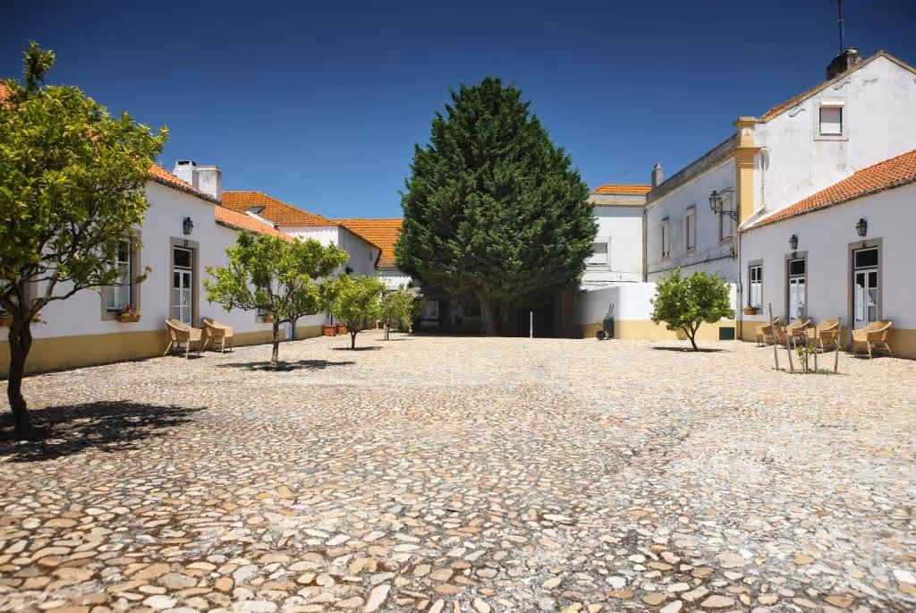 QuintaDaPraiaDasFontes-Portugal-1-Alcochete-property1.jpg