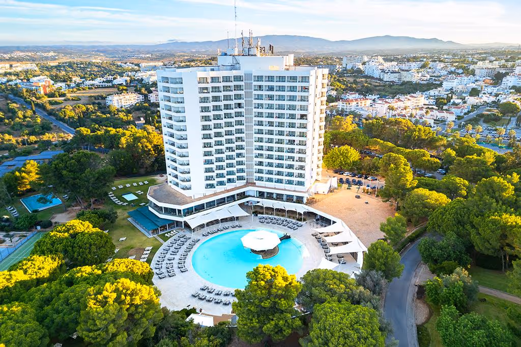 pestana-blue-alvor-beach-portugal-1-padel-courts-alvor-property1.jpg