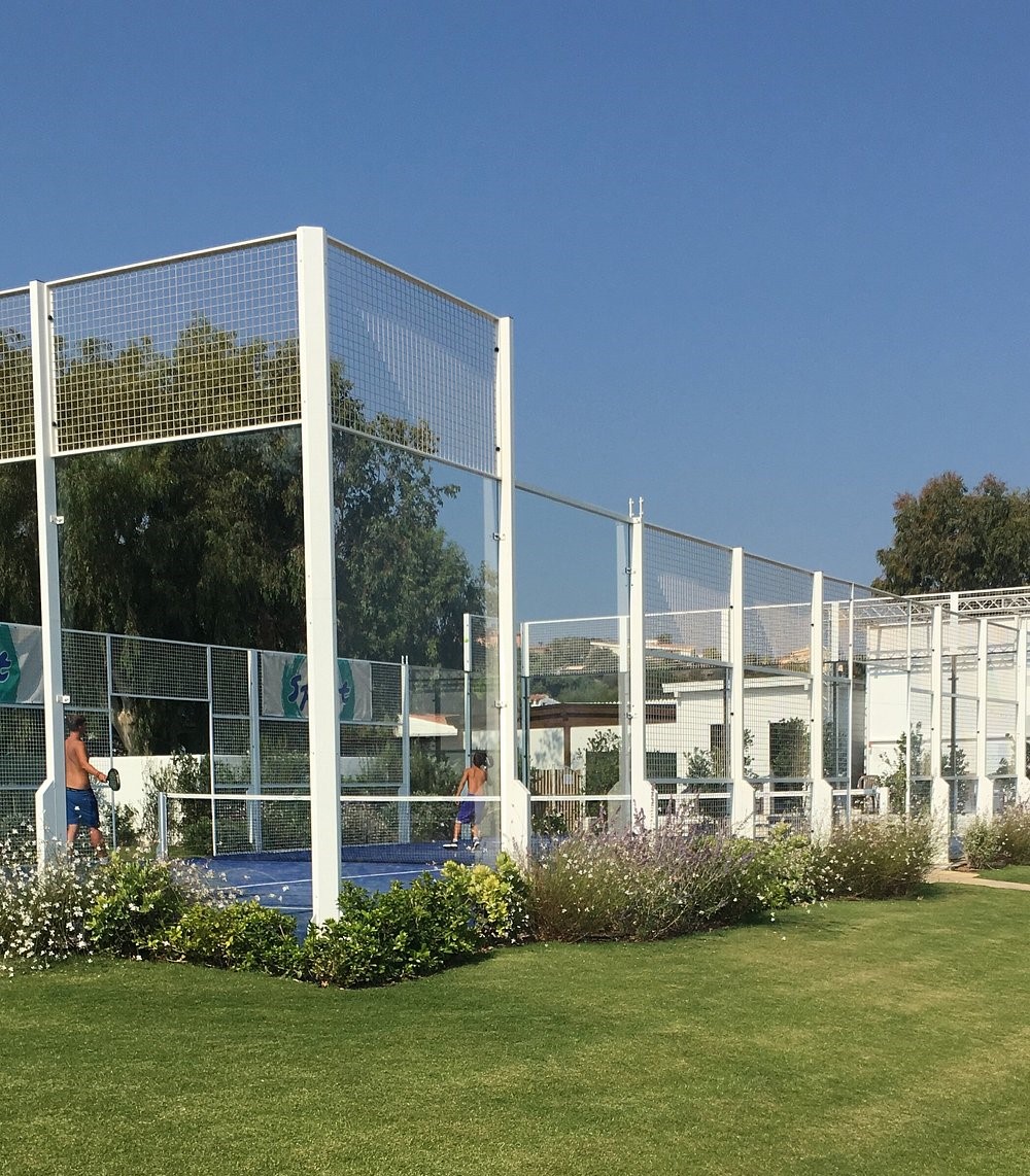 AmaseaResort-Italy-1-SanTeodoro-court2.jpg