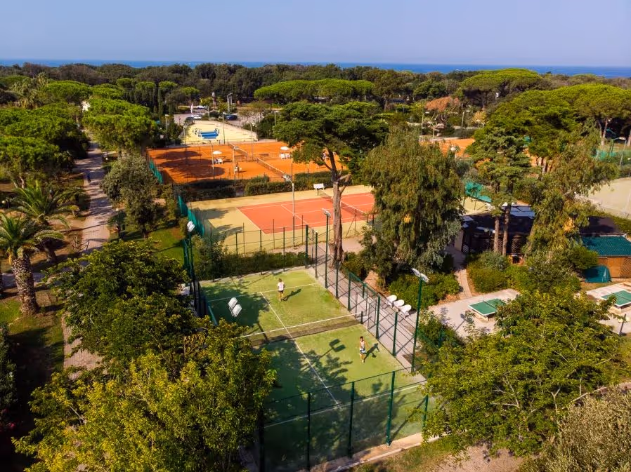 RivaDegliEtruschi-Italy-1-SanVincenzo-hero.jpg