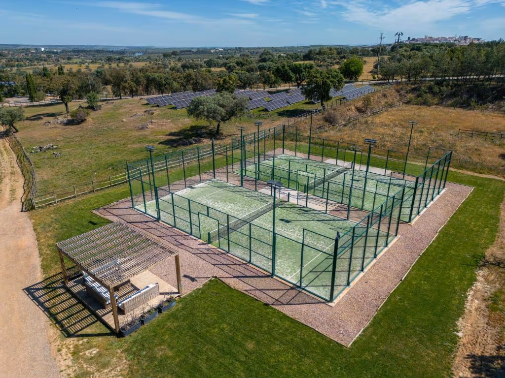 herdade-da-cortesia-hotel-portugal-2-padel-courts-avis-court2.jpg