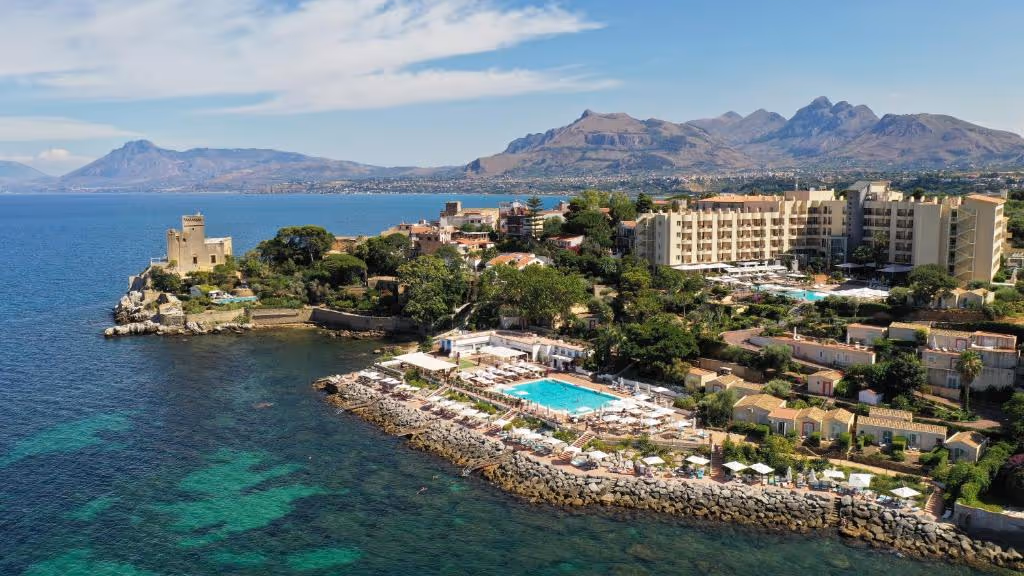 DominaZagarellaSicily-Italy-2-SantaFlavia-property1.jpg