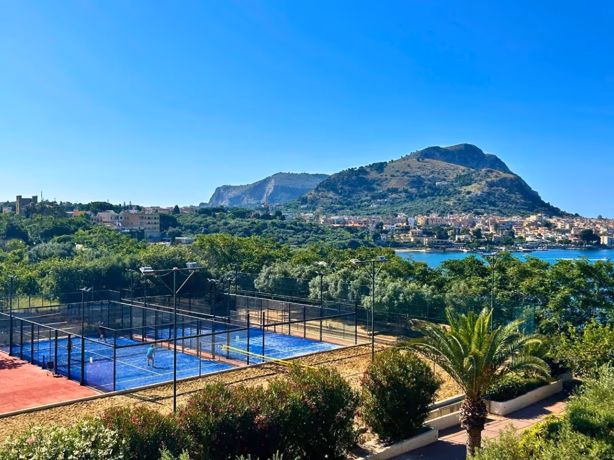 DominaZagarellaSicily-Italy-2-SantaFlavia-court1.jpg