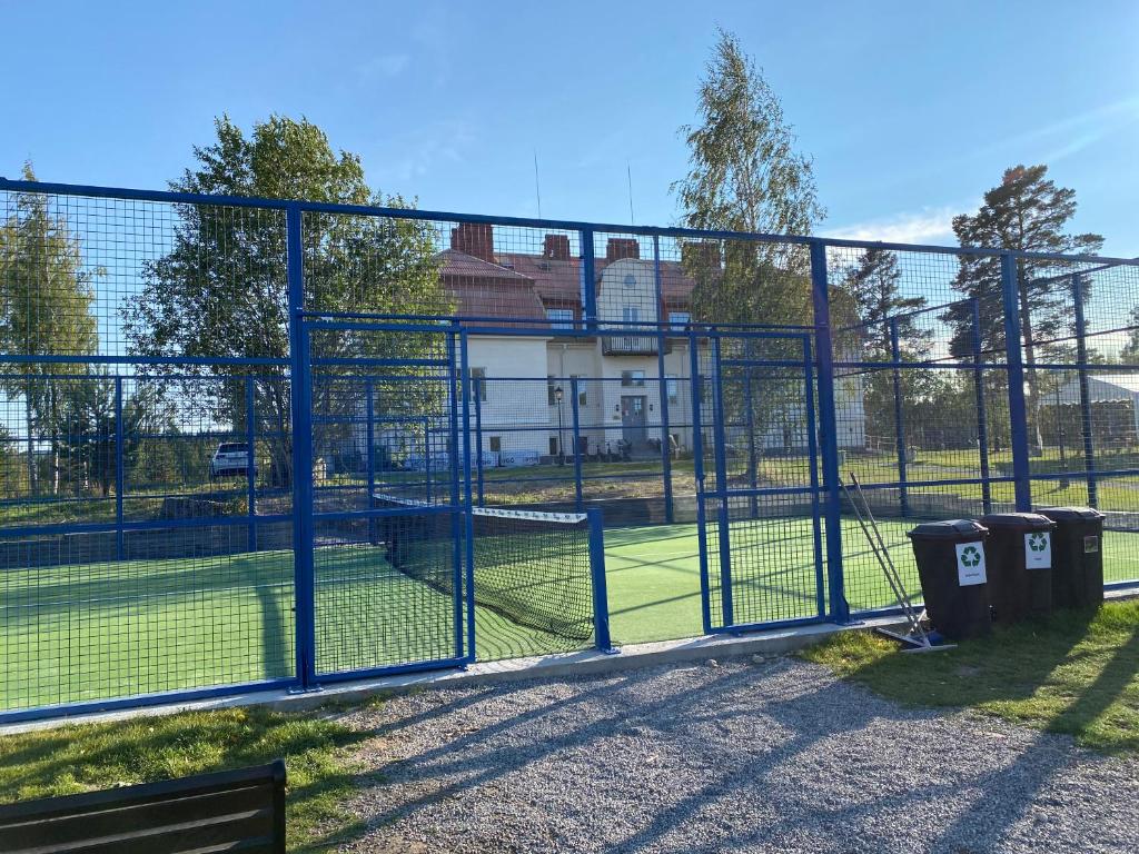 NorrflyHerrgårdSweden-1-Gävleborg-court2.jpg