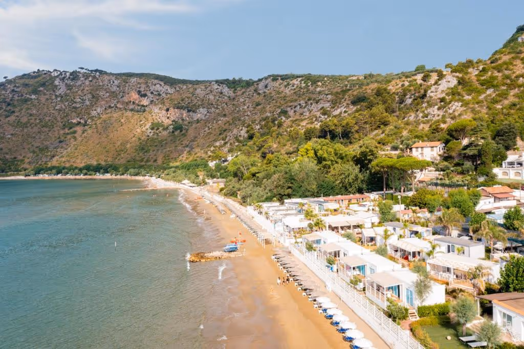 LePalmeFamilyBeachVillage-Italy-2-Terracina-property1.jpg