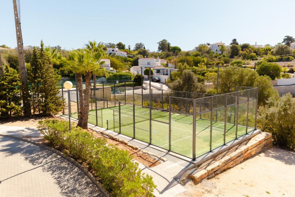 placid-village-portugal-1-padel-courts-carvoeiro-court3.jpg
