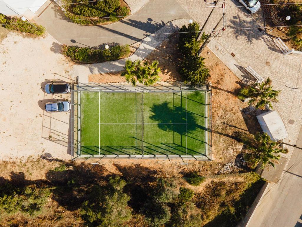 placid-village-portugal-1-padel-courts-carvoeiro-court1.jpg