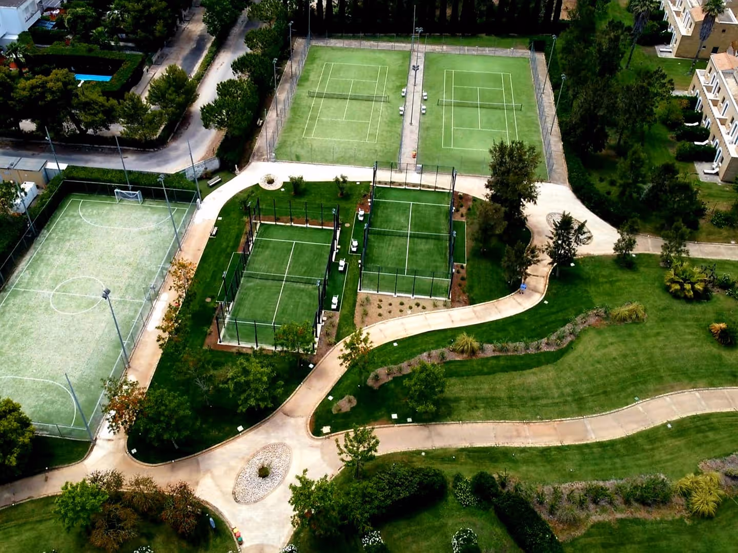 VivosaApuliaResort-Italy-2-Ugento-court3.jpg