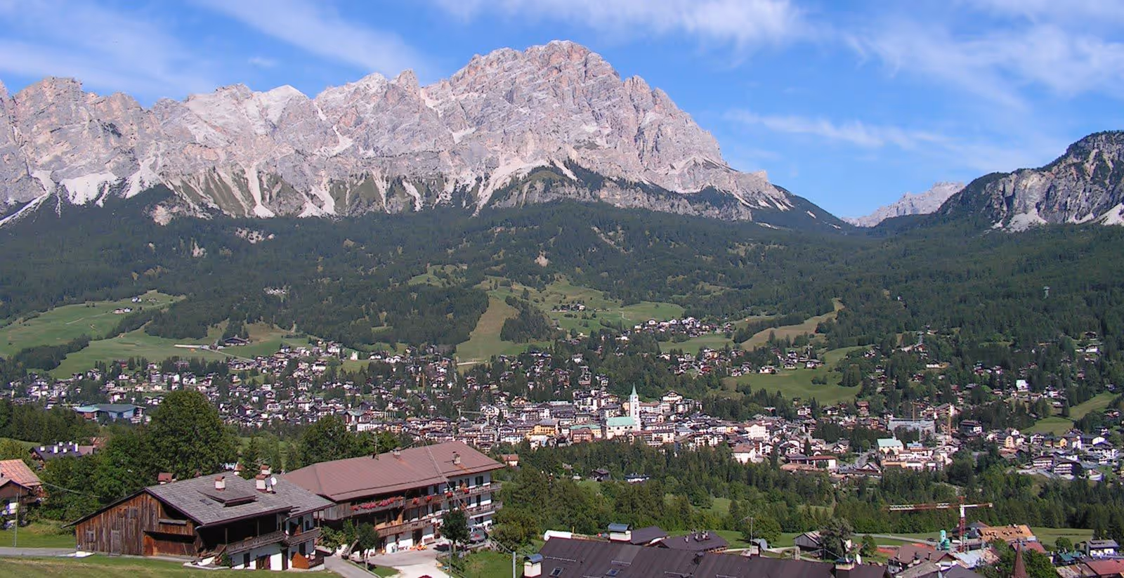 HoteldelaPoste-Italy-1-Cortinad’Ampezzo-property1.jpg