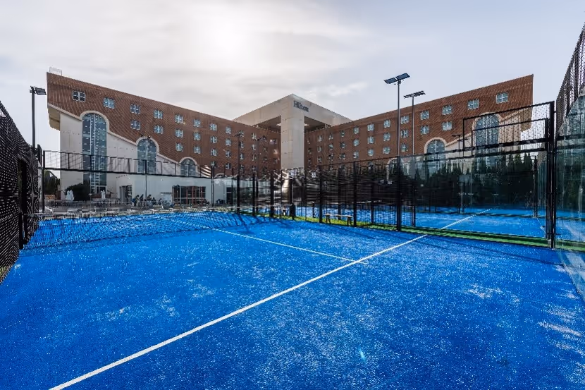 HiltonRomeAirport-Italy-3-Fiumicino-court2.jpg