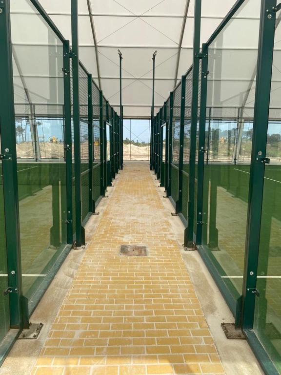 royal-obidos-scenic-resort-portugal-2-padel-courts-centro-court3.jpg