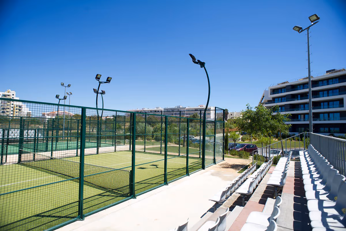 AlvorBaíaResortHotel-Portugal-2-Portimão-court2.jpg