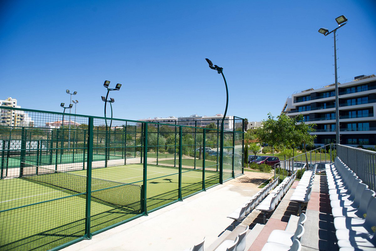 AlvorBaíaResortHotel-Portugal-2-Portimão-court2.jpg