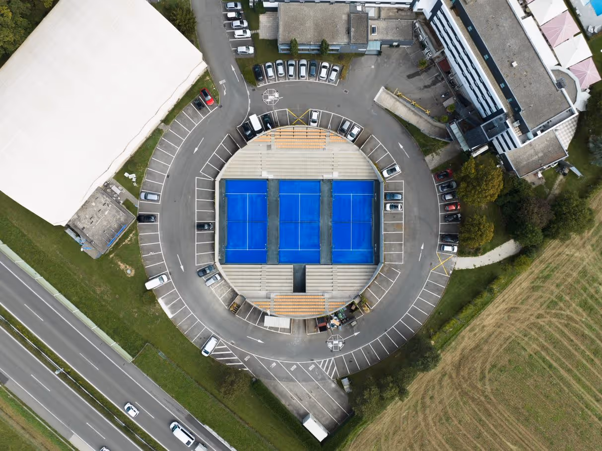 EvernessHotel&Resort-Switzerland-3-Geneva-court1.jpg