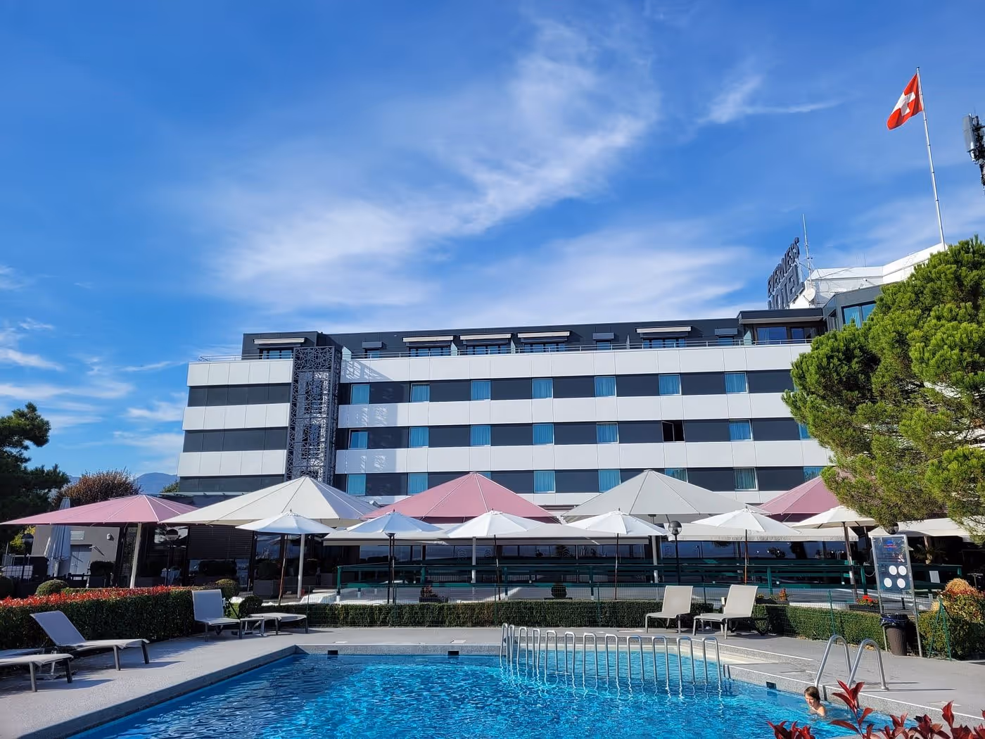 EvernessHotel&Resort-Switzerland-3-Geneva-property2.jpg