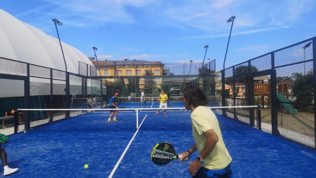 AncoraSportHotel-Italy-1-Meolo-court2.jpg