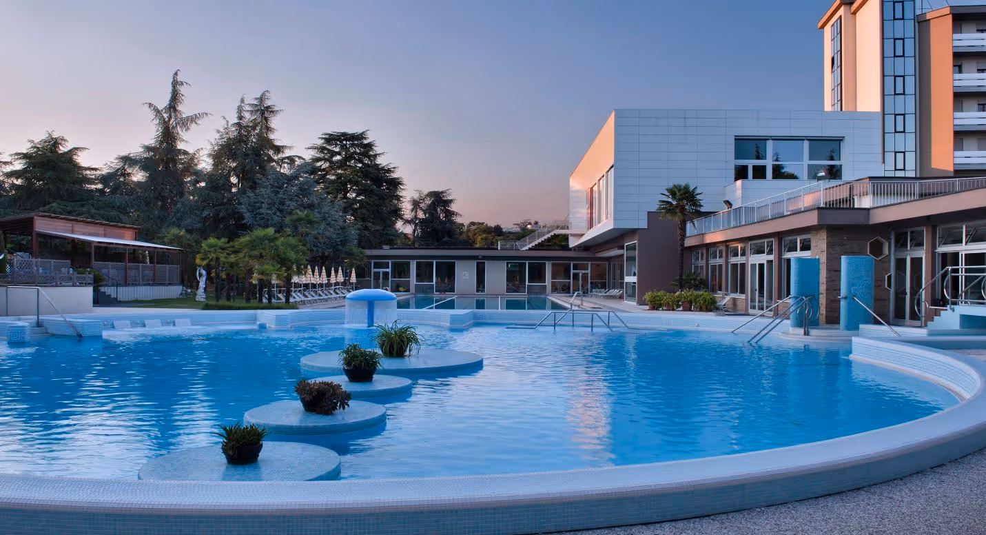 ContinentalTermeHotel-Italy-1-MontegrottoTerme-property2.jpg