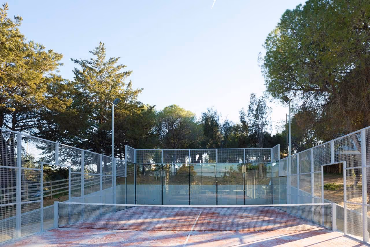 ozadi-tavira-hotel-portugal-1-padel-courts-tavira-court1.jpg