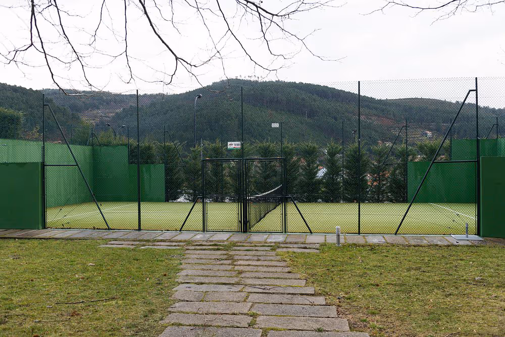 h2otel-congress-&-medical-spa--portugal-2-padel-courts-unhais-da-serra-hero.jpg