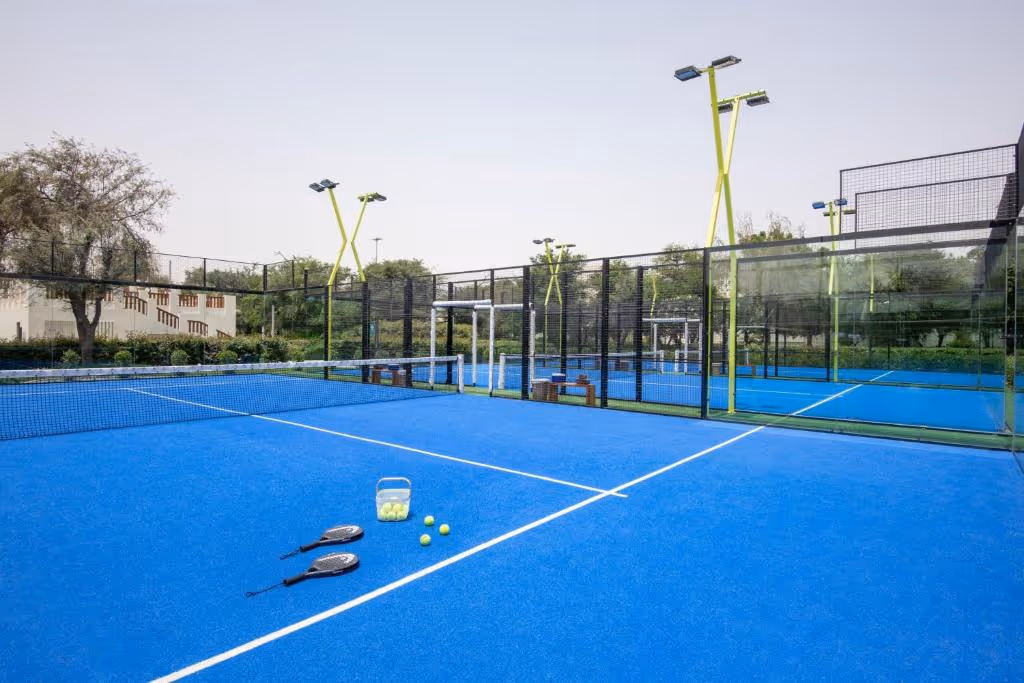 al-messila,-a-luxury-collection-resort-&-spa,-doha-qatar-3-padel-courts-doha-court1.jpg