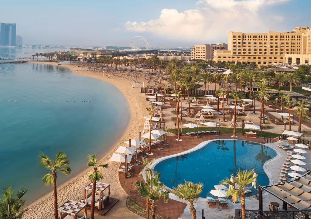 intercontinental-doha-beach-&-spa-by-ihg-qatar-1-padel-courts-doha-property1.jpg