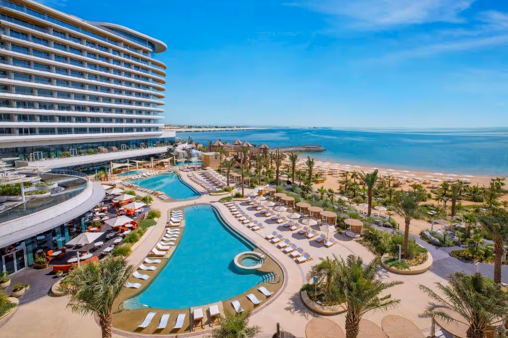 waldorf-astoria-doha-lusail-qatar-4-padel-courts-doha-property2.jpg
