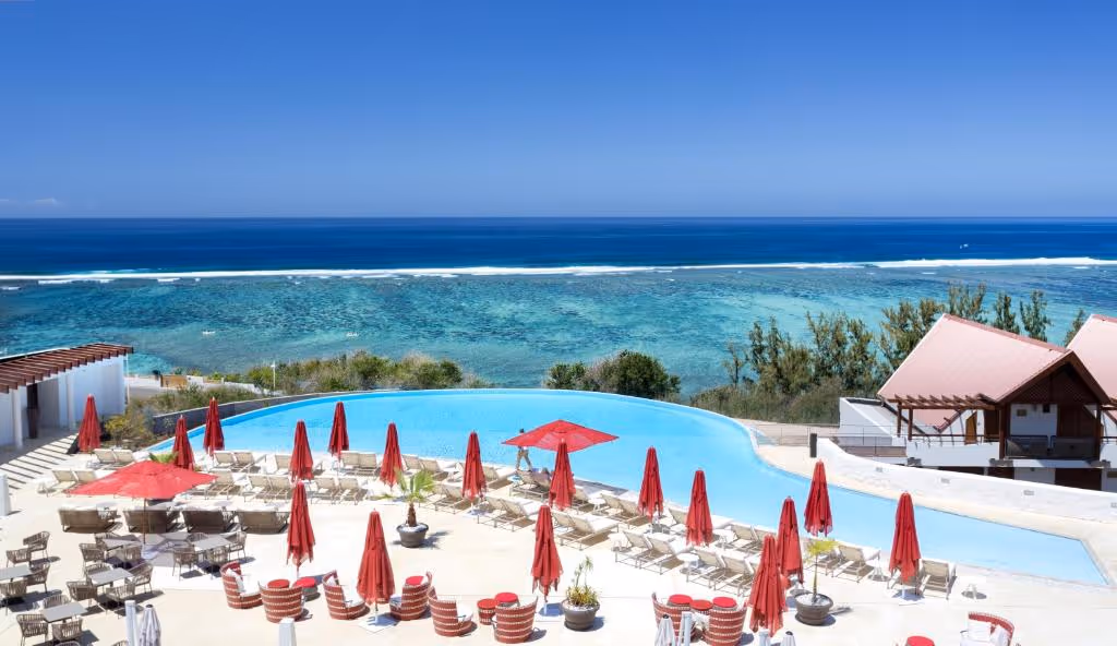 akoya-hotel-&-spa-reunion-1-padel-courts-saint-gilles-les-bains-property2.jpg